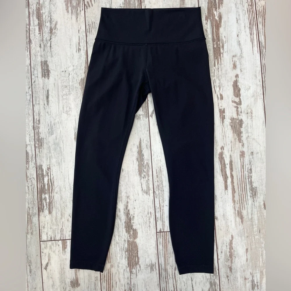 Lululemon Black High-Rise Yoga Leggings - Picture 6 of 12